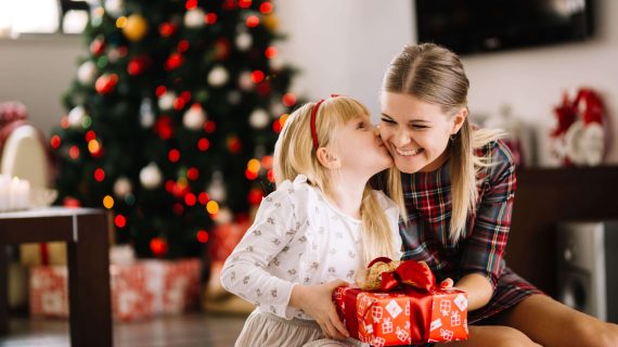 Top 15 Meaningful And Unique Christmas Gift For Daughter