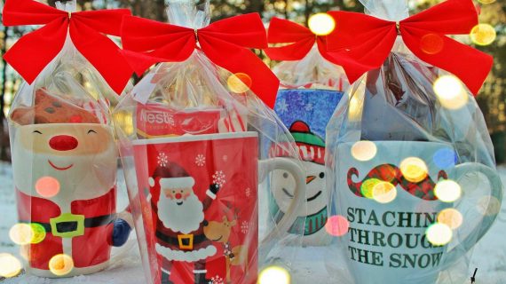 Top 15 Heartwarming Christmas Gift Ideas For Students To Cherish